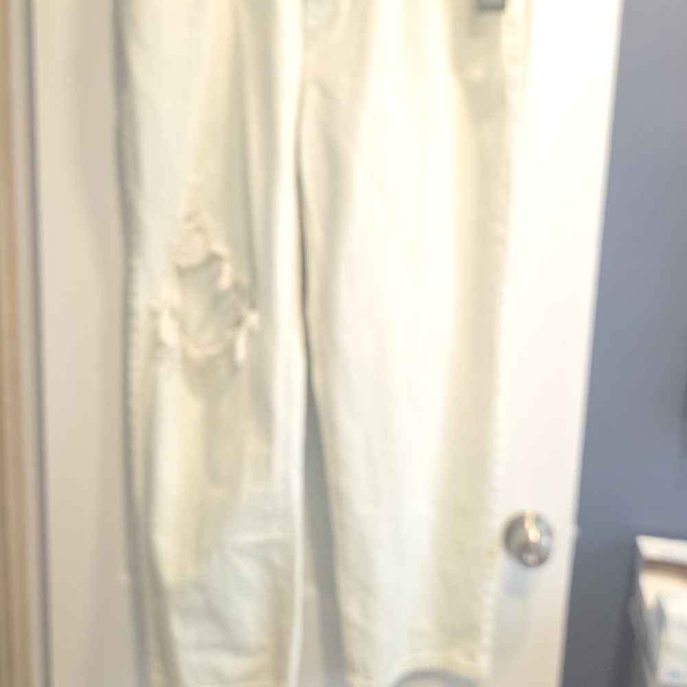 WILD FABLE Distressed Light-Colored Jeans, Size 16